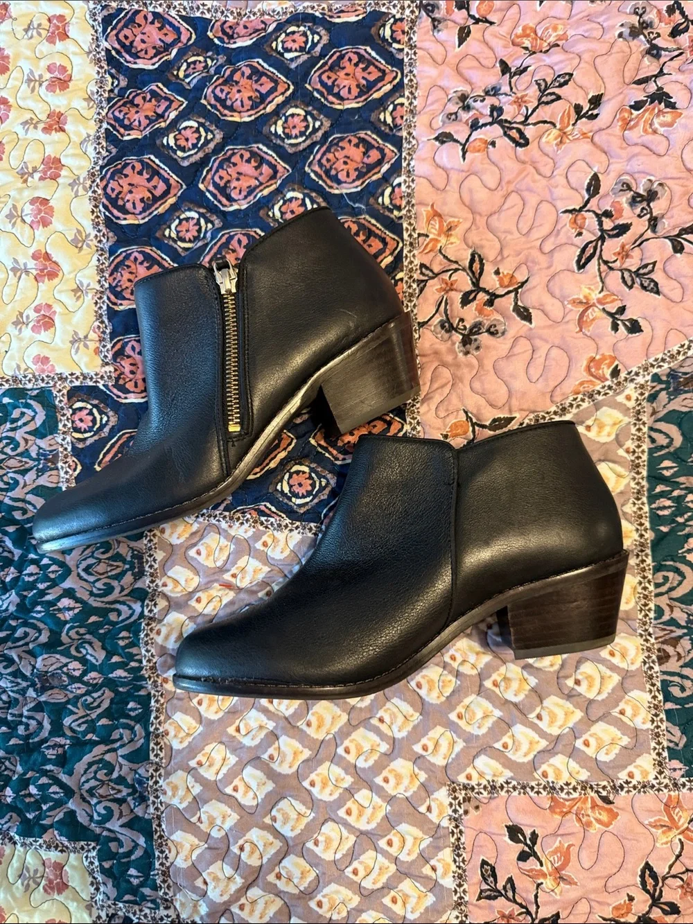 Vionic Jolene Black Leather Side Zip Ankle Boots 6.5